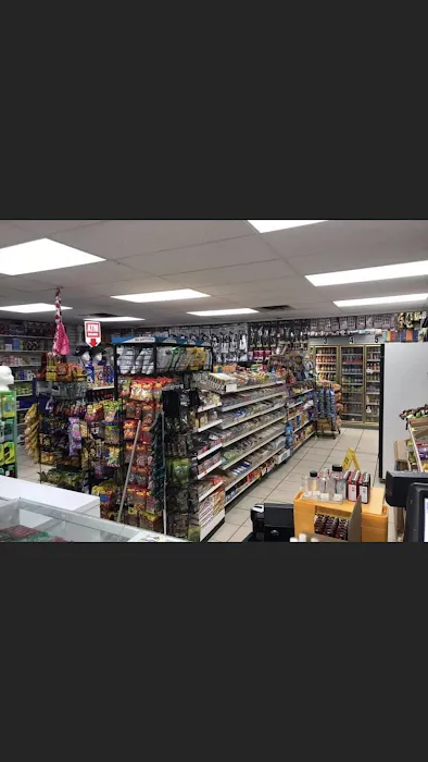 Smoke Land Outlet 2 1