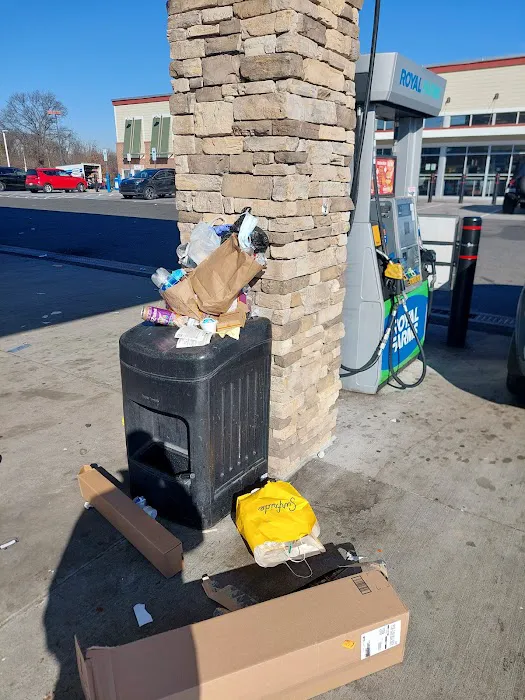 Royal Farms Car Wash 4