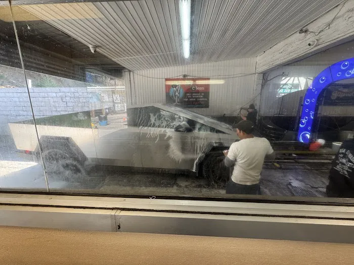 Aqua Car Wash & Detailing 3