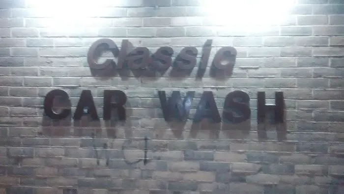 Classic Car Wash 9
