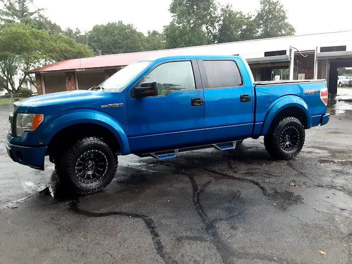 Ultimate Kleen Car Wash 3