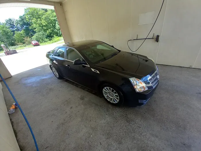 Chill’s Shine & Glo Car Wash & Storage 4