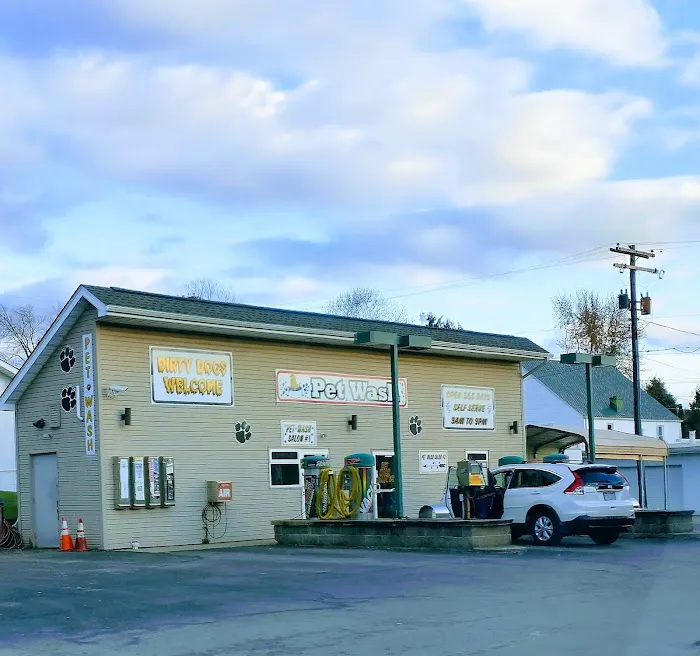 Tiny Bubbles Car Wash & Pet 3