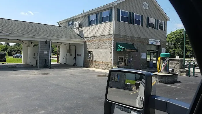 Tiny Bubbles Car Wash & Pet 4