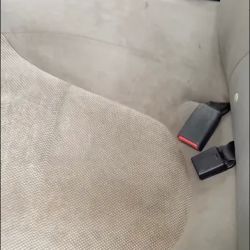 Dee's mobile car wash ico