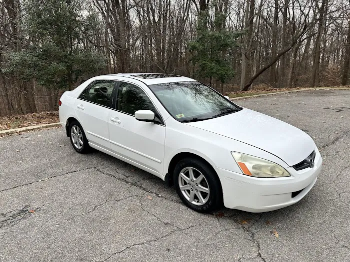 Super Shiny Hand Car Wash and Auto Detailing 8