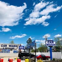 Johnnie's Car Wash on Oak