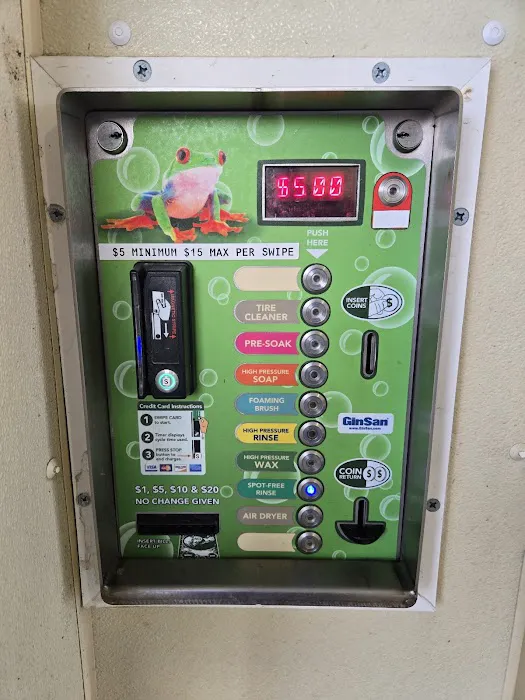 Frog's Car Wash 4