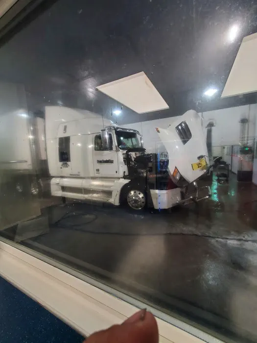 Blue Beacon Truck Wash of Hubbard, OH 5