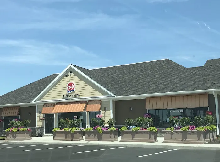 Big Y Express & Car Wash 3