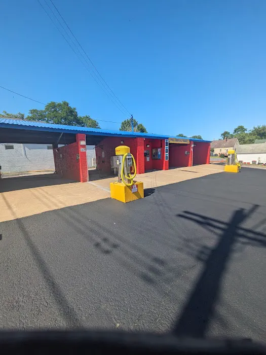 Twin Falls Self Serve Car Wash w/ Free Vacs 1