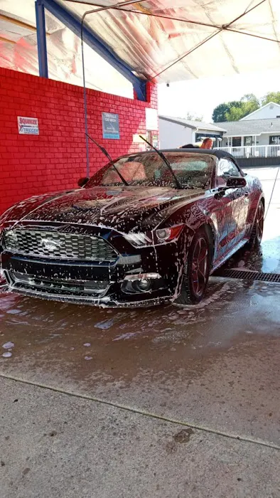 Twin Falls Self Serve Car Wash w/ Free Vacs 0