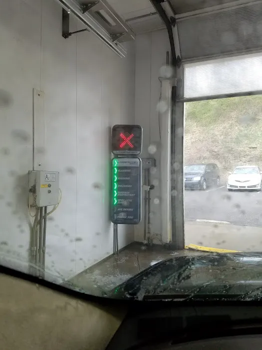 Dean Honda Car Wash 7