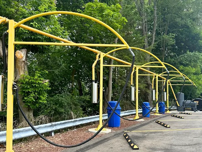 Mr. Magic Car Wash - Pleasant Hills 3