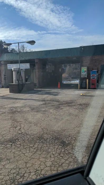 Pittsburgh Pride Car Wash 4