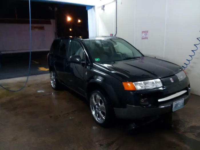 Freeway Car Wash 7