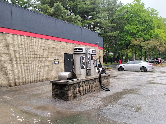 ScrubaDub Car Wash (Marlborough) 1