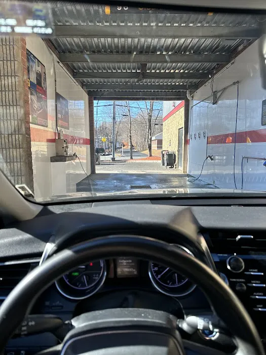 ScrubaDub Car Wash (Marlborough) 5