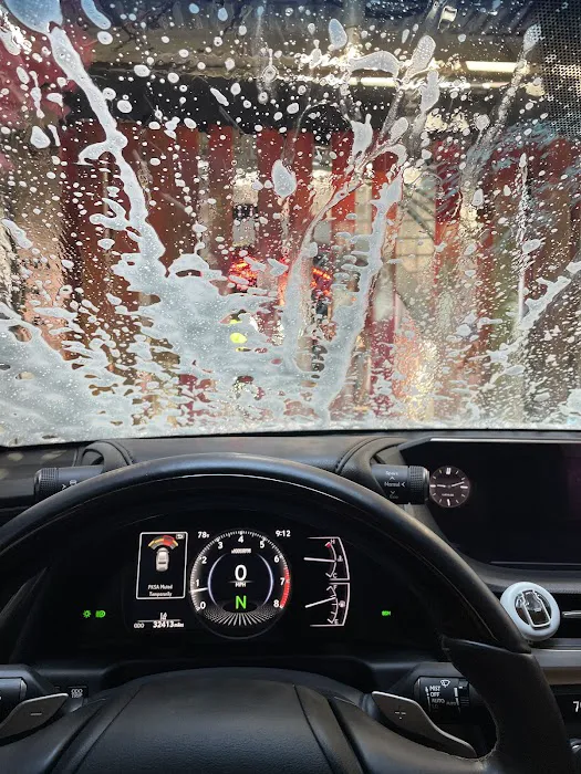 ScrubaDub Car Wash (Marlborough) 6