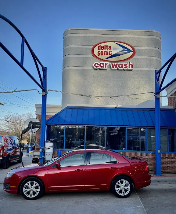 Delta Sonic Car Wash 8