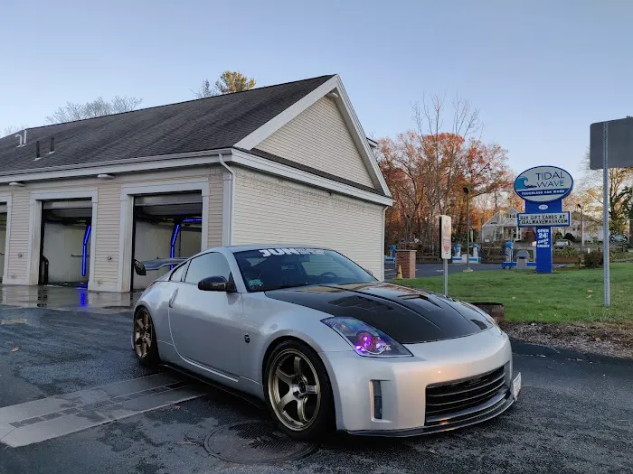Tidal Wave Car Wash 9