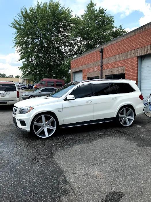 Trueshine Hand Wash & Window Tinting 8