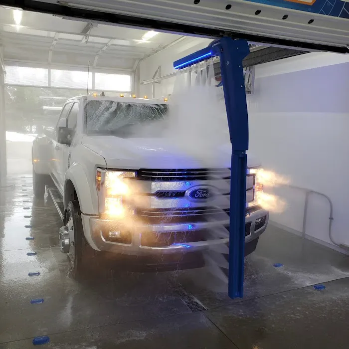 Frog's Car Wash 8