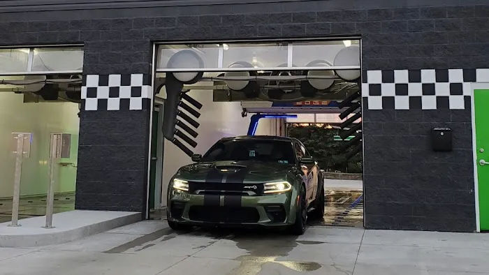 Frog's Car Wash 6