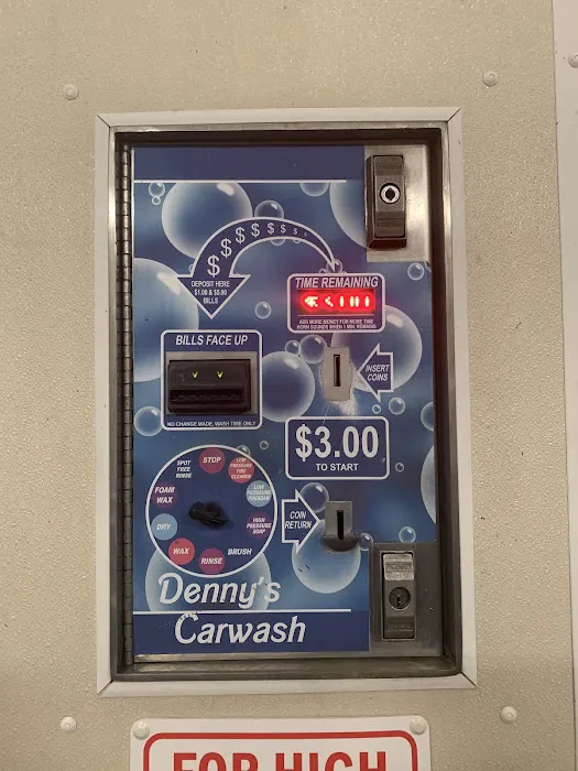 Denny's Touchless Auto Wash 3