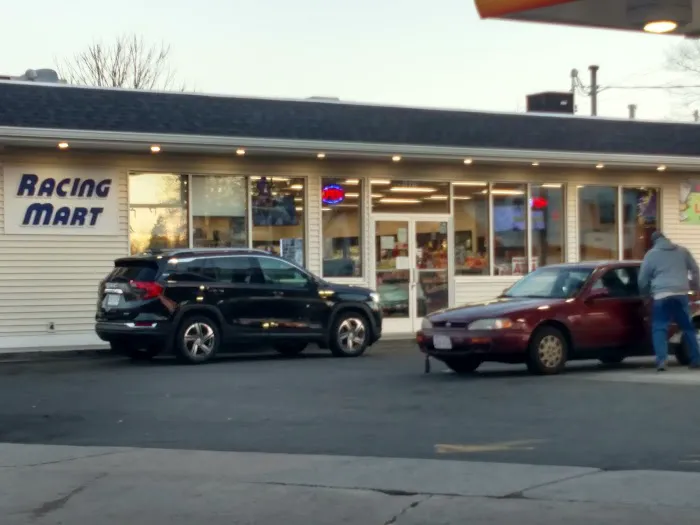 Racing Mart 1