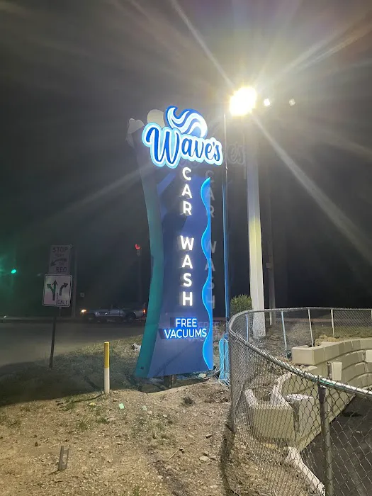 WAVE'S Carwash 2