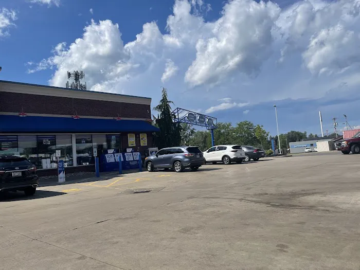 Delta Sonic Car Wash 3