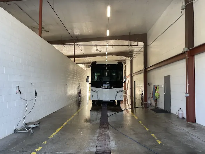Wolf's Truck Wash 1