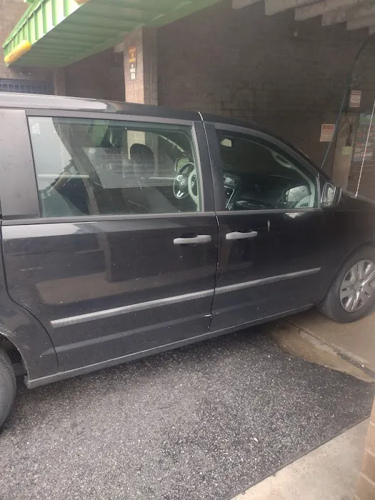 Sam's Car Wash Self Serve - Temple Hills 3