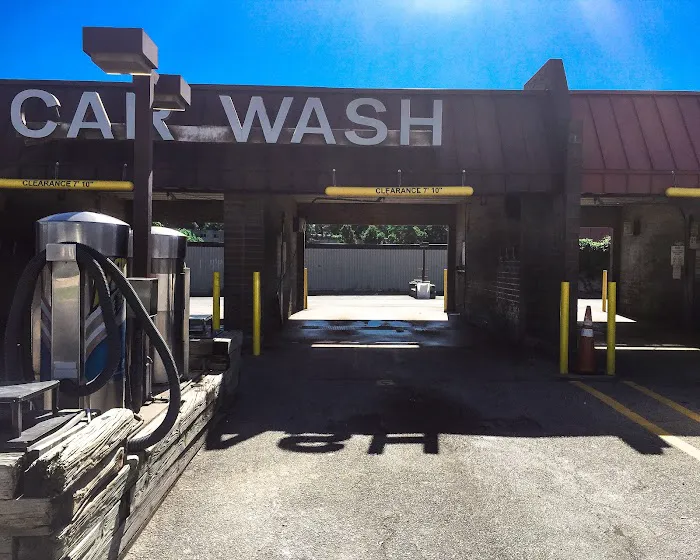 Sam's Car Wash Self Serve - Oxon Hill 2