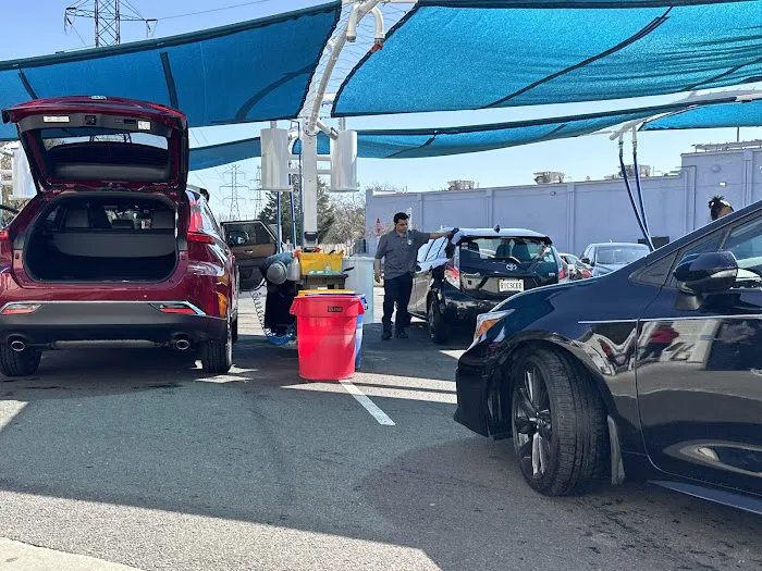 White Horse Auto Wash 6