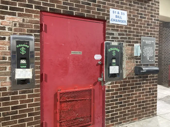 Roy’s Malcolm Road Car Wash 9