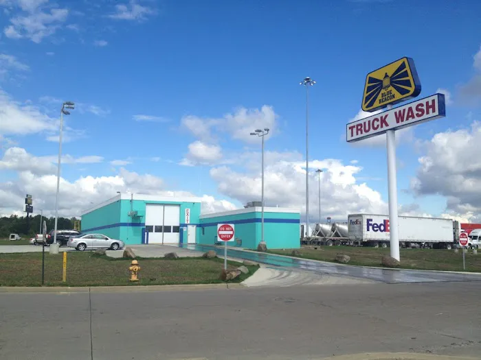 Blue Beacon Truck Wash of Girard, OH 6