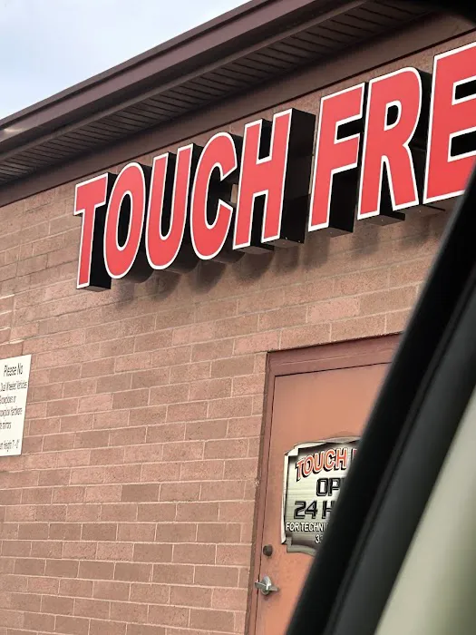 SALEM II Touch FREE CAR WASH 4