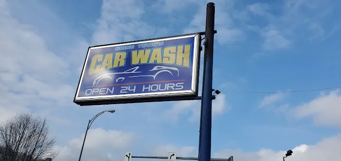 Shine Town's Car Wash 0