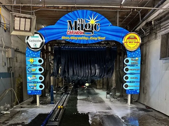 Mr. Magic Car Wash - Upper St. Clair 8