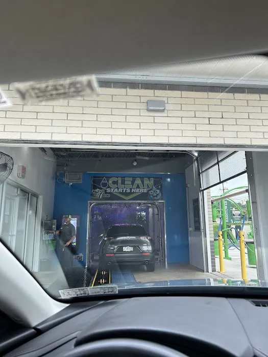 Clean Express Auto Wash 6