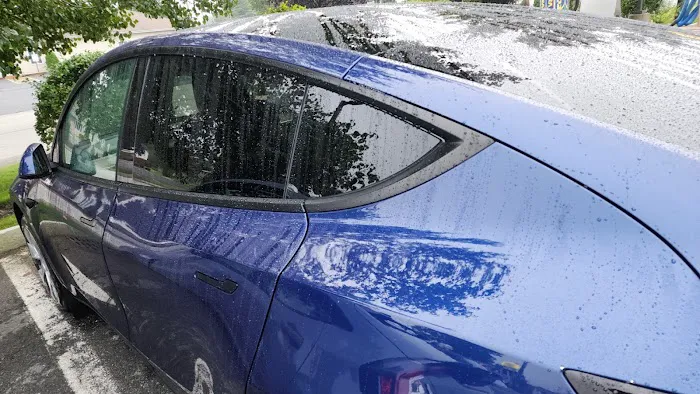 Bubble King Car Wash (24/7) and Laundromat 3