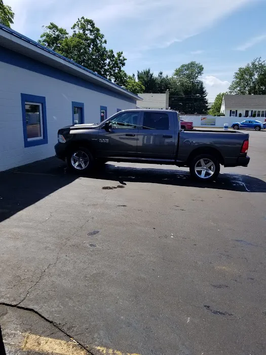 Freeway Car Wash 7