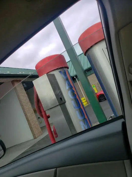 Fitzy's Super Stop & Wash 7