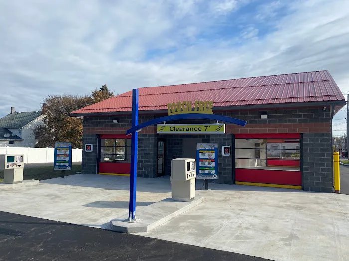 Silver Metal Car Wash 0