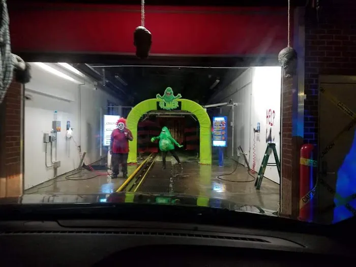 Magic Tunnel Car Wash 8
