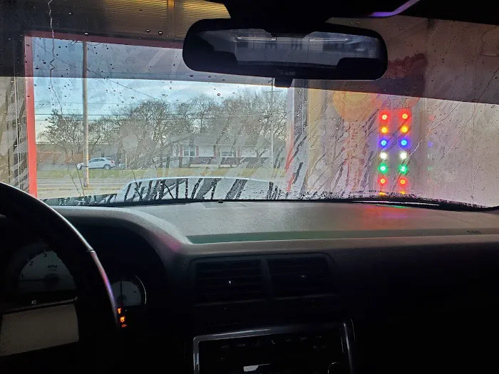 Bud's Automatic Laser Car Wash 5