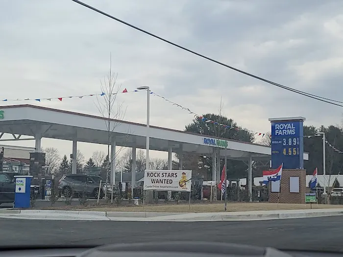 Royal Farms 6
