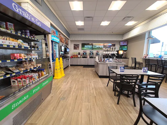 Royal Farms 5